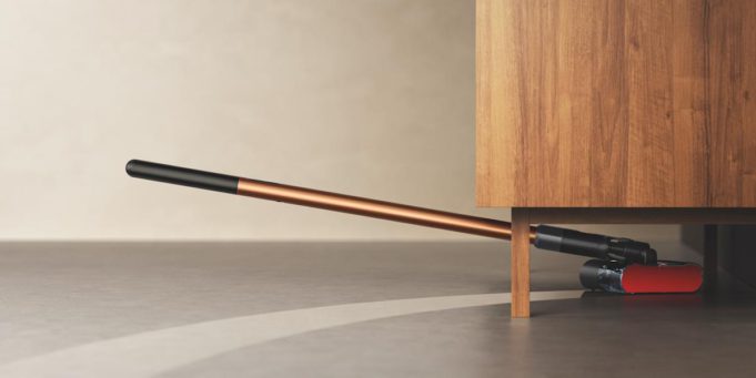 Dyson PencilWash: Premium Convenience or Overpriced Upgrade? Modern floor cleaner in use representing Dyson PencilWash